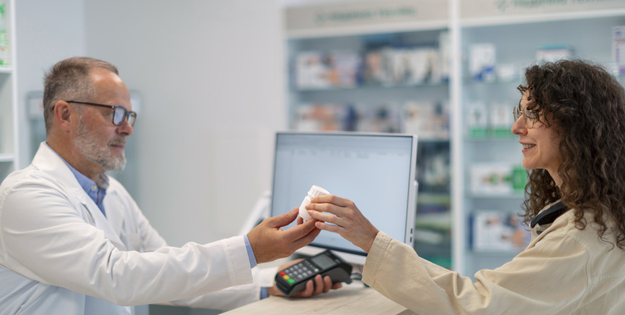 Gotowość sprzedaży pigułki "dzień po" zgłosiło dotąd 1200 aptek. Gdzie można kupić