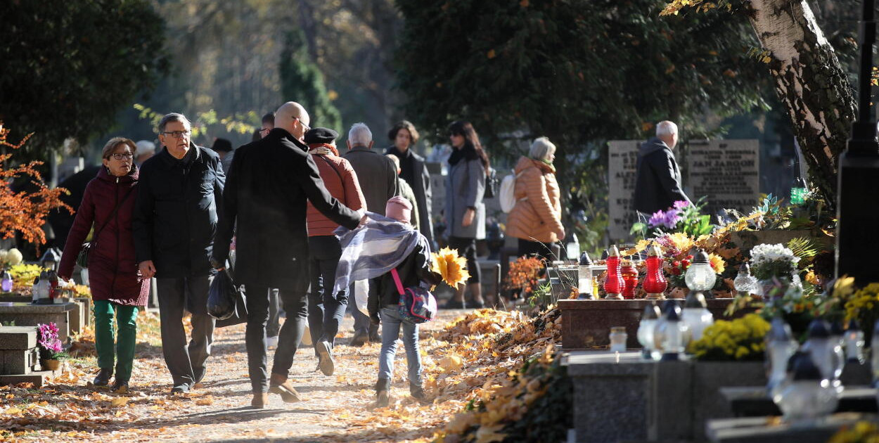 1 listopada w Kościele obchodzona jest uroczystość Wszystkich Świętych