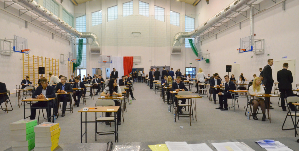 Rewolucja na maturze. Uczniowie wejdą na salę z tymi urządzeniami