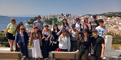Licealiści z V LO odwiedzili Grecję i dotknęli palca Arystotelesa-62668