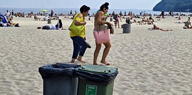 10 ton w jeden weekend – kto śmieci na gdyńskich plażach?-63459