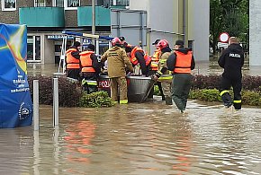 Stan klęski żywiołowej w kolejnych powiatach. Premier zapowiada odbudowę-66712