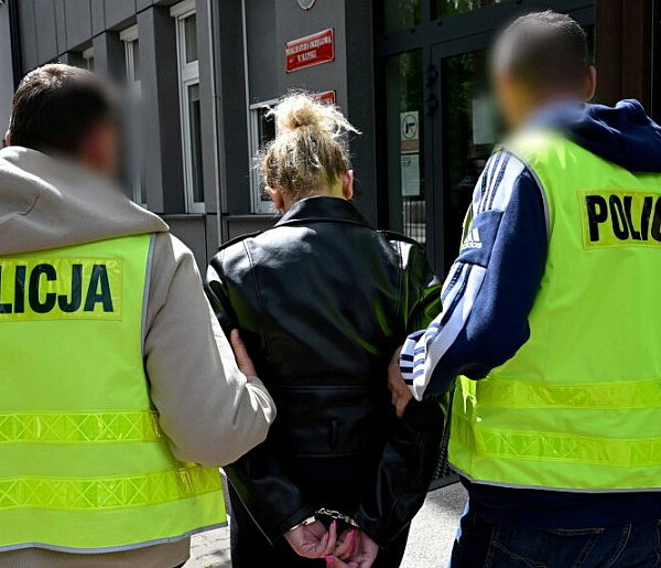 Słupsk: zarzuty dla rodziców 3-letniej dziewczynki, która zmarła w szpitalu-72649