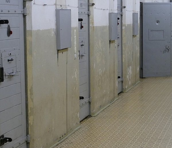 Pomorskie/ Zarzut i areszt dla 68-latka za atak seksualny na 12-latkę w Miastku-72942