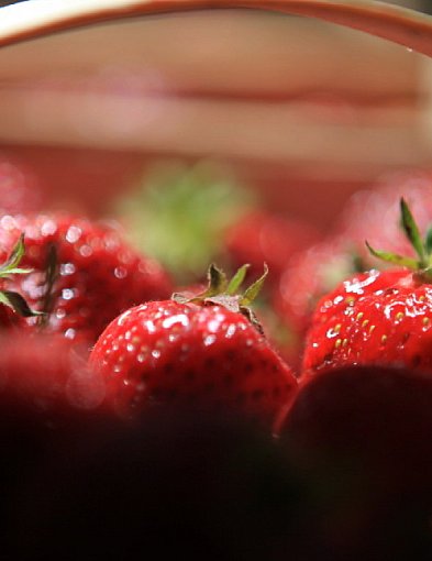 Krajowe truskawki już w sprzedaży, ale są drogie-73076