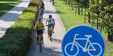 Ekspert: nielegalne pojazdy udające rowery to zagrożeni-74157