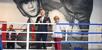 Prezydent: Jan Bianga był więziony w obozach koncentracyjnych za to, że był...-75381