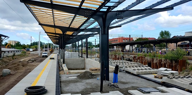 Kolej w Słupsku zyskuje nowe oblicze. Gdynia nadal czeka... - 75523