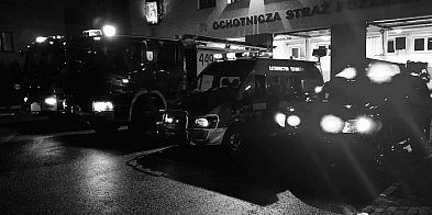 Żałoba w gminie Sierakowice po śmierci druha OSP; pogrz-75687