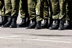 Wezwania trafią do tysięcy Polaków. Kto musi szykować się na komisję?-75775