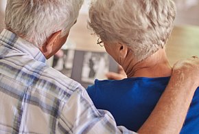 Seniorzy mają powód do radości. Projekt „Godna emerytura” trafił do Sejmu-77729