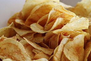 Podatek tłuszczowy uderzy w przekąski? Posłowie pokazują projekt-79020