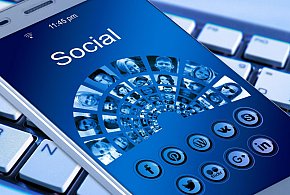 Raport NASK: w 2025 r. platformy usunęły ponad 5,5 tys. materiałów zgłoszonych jak