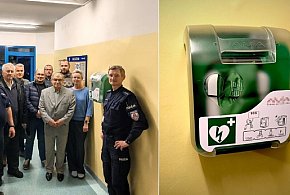 AED na komisariacie Policji w Gdyni Oksywie