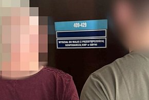 Gdynia/ 57-latek podawał się za lekarza i sprzedawał leki przez internet; usłyszał