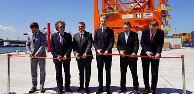 Nowe suwnice rozpoczęły już pracę w BCT. Port Gdynia zwiększa możliwości obsługi