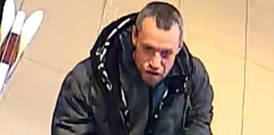 Jeśli rozpoznajesz tego mężczyznę skontaktuj się z Policją