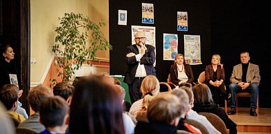 Młodzi przejmują głos! Pierwsza lekcja obywatelska w ramach Młodzieżowej Rady...