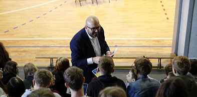 Samorząd oczami uczniów – lekcja obywatelska w wejherowskiej „ósemce”