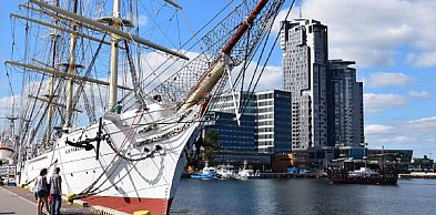 Gdynia/ Po 50 latach poszukują załogi słynnego rejsu „Daru Pomorza” do USA
