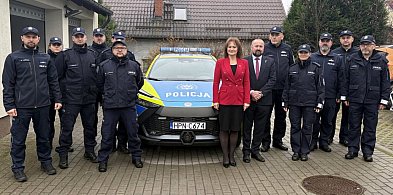 Awanse żukowskich policjantów i nowy radiowóz-79176