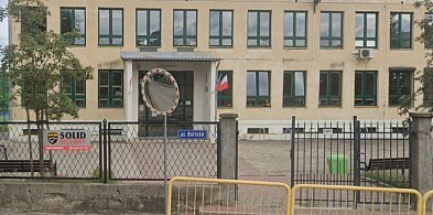 Pomorskie/ Z powodu niskich temperatur zamknięto 23 szkoły. W Gdyni SP 13