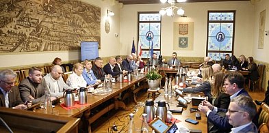 XX Nadzwyczajna Sesja Rady Miasta Wejherowa. Będzie lądowisko dla helikopterów!