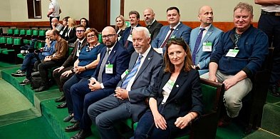 Sejm za większością senackich poprawek do ustawy o związku metropolitalnym
