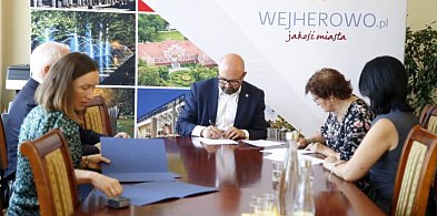 Miasto Wejherowo wspiera remont kolejnej zabytkowej kamienicy
