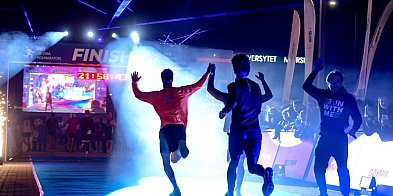 Powrót do przeszłości. PKO Gdynia Półmaraton znów z metą na plaży!-77726