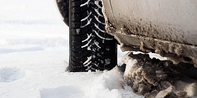 GDDKiA apeluje o ostrożną jazdę; błoto pośniegowe w 13-79930