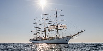 W połowie kwietnia "Dar Młodzieży" wyruszy w rejs do US