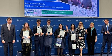 Ubezpieczenia w małym palcu. Gdyńscy uczniowie rozbili