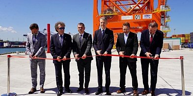 Nowe suwnice rozpoczęły już pracę w BCT. Port Gdynia zw