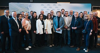 W Gdyni bez Gdyni? Kosiorek z Szemiotem boją się demokracji?-77915