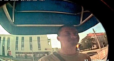 Jeśli rozpoznajesz tego mężczyznę – zadzwoń na policję