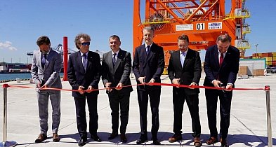 Nowe suwnice rozpoczęły już pracę w BCT. Port Gdynia zwiększa możliwości obsługi