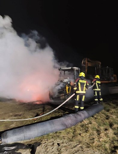 Policja sprawdza okoliczności pożaru maszyn w Słajszewie przy budowie Elektrowni