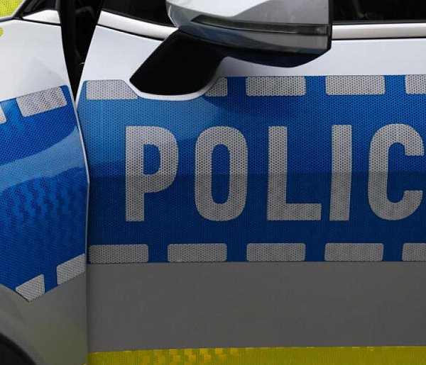 Policja zatrzymała podejrzewanego o kradzież lexusa należącego do rodziny premiera-76290
