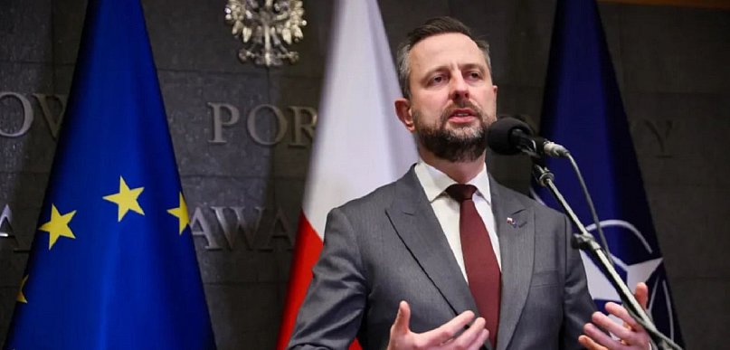 Szef MON: jestem za rozwojem polskich zdolności badawczych w zakresie broni...