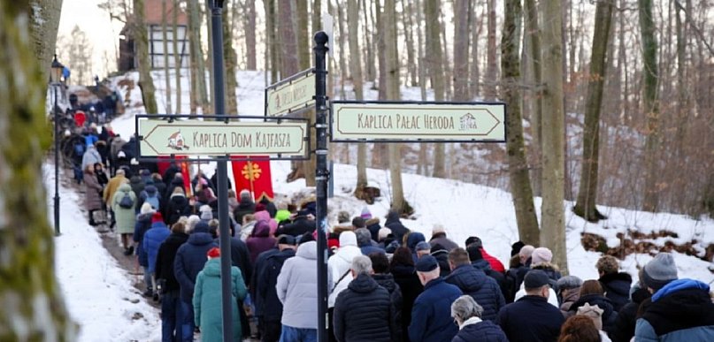 Droga Krzyżowa na wzgórzach Kalwarii