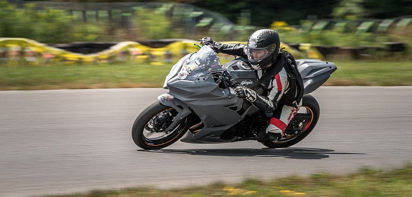 Od poniedziałku za driftowanie grozić będzie przynajmniej 1,5 tys. zł mandatu