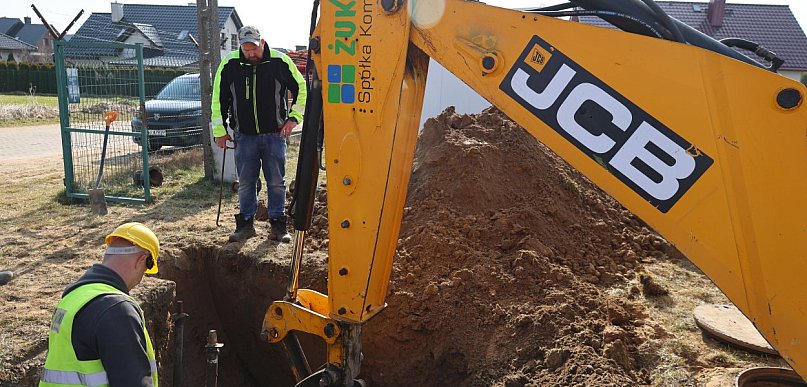 Wielka awaria wodociągów w Żukowie ma swój początek kilkanaście lat temu...