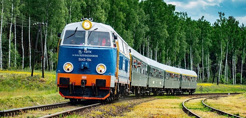 „Sztorm" , „Foka" i „Zając" na torach: specjalne pociągi turystyczne z Gdyni