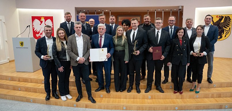 Bursztynowe kłosy dla najlepszych rolników z Pomorza, w tym braci Stenzel