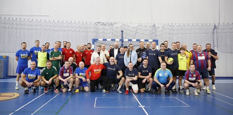 VI charytatywny turniej w halową piłkę nożną - 80017