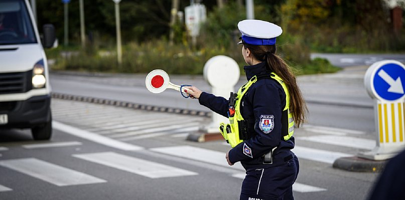 Znieważył funkcjonariuszkę i chciał prowadzić autobus po użyciu alkoholu