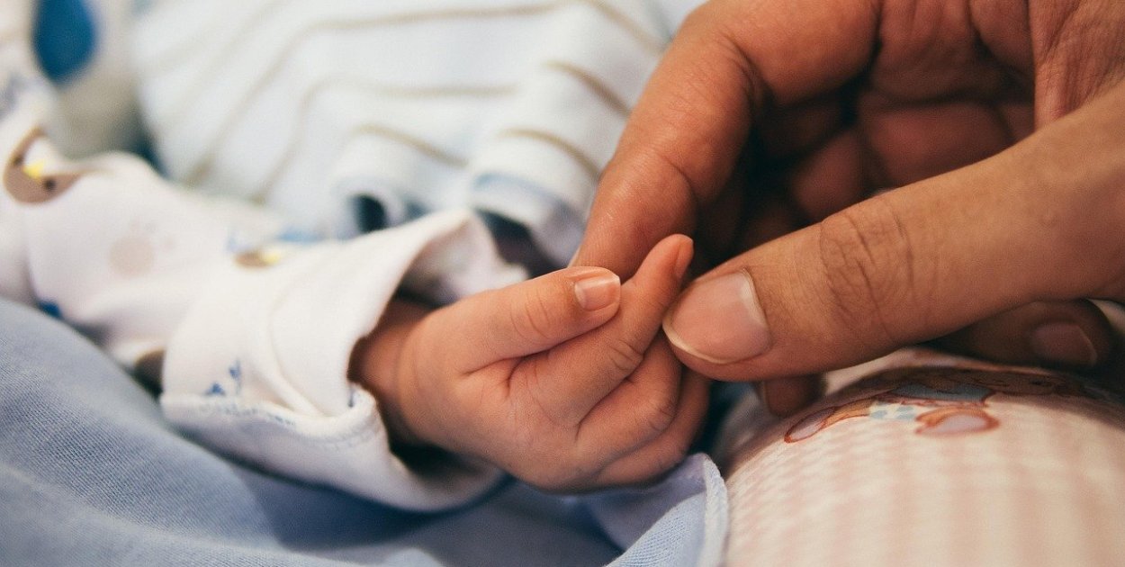 W 2025 r. w Gdyni urodziło się 1151 dzieci (fot. Pixabay)