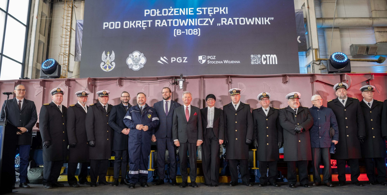 Gdynia/ Położono stępkę pod nowy okręt ratowniczy dla Marynarki Wojennej RP