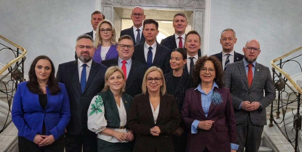 Polska 2050 po rozłamie traci jedno ministerstwo; z klubu odeszła połowa